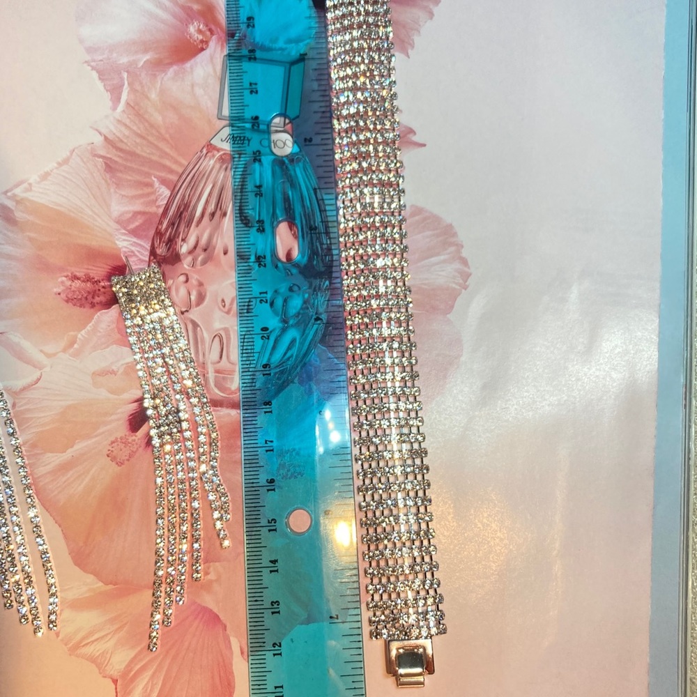 🌟 Rhinestone Crystals Set Bracelet Earrings - Picture 6 of 6